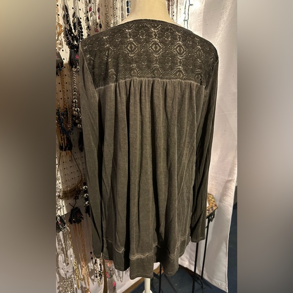 🎃3 for $15🎃Distressed Charcoal Heather Peasant Style Top Sz XL - Picture 4 of 7